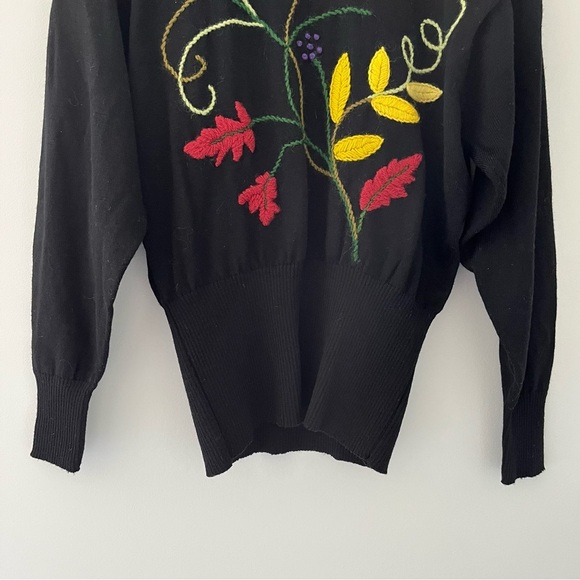 VTG 80s Leonard Sport Floral Embroidered Wool Blend Sweater - Made in Hong Kong - Picture 6 of 8